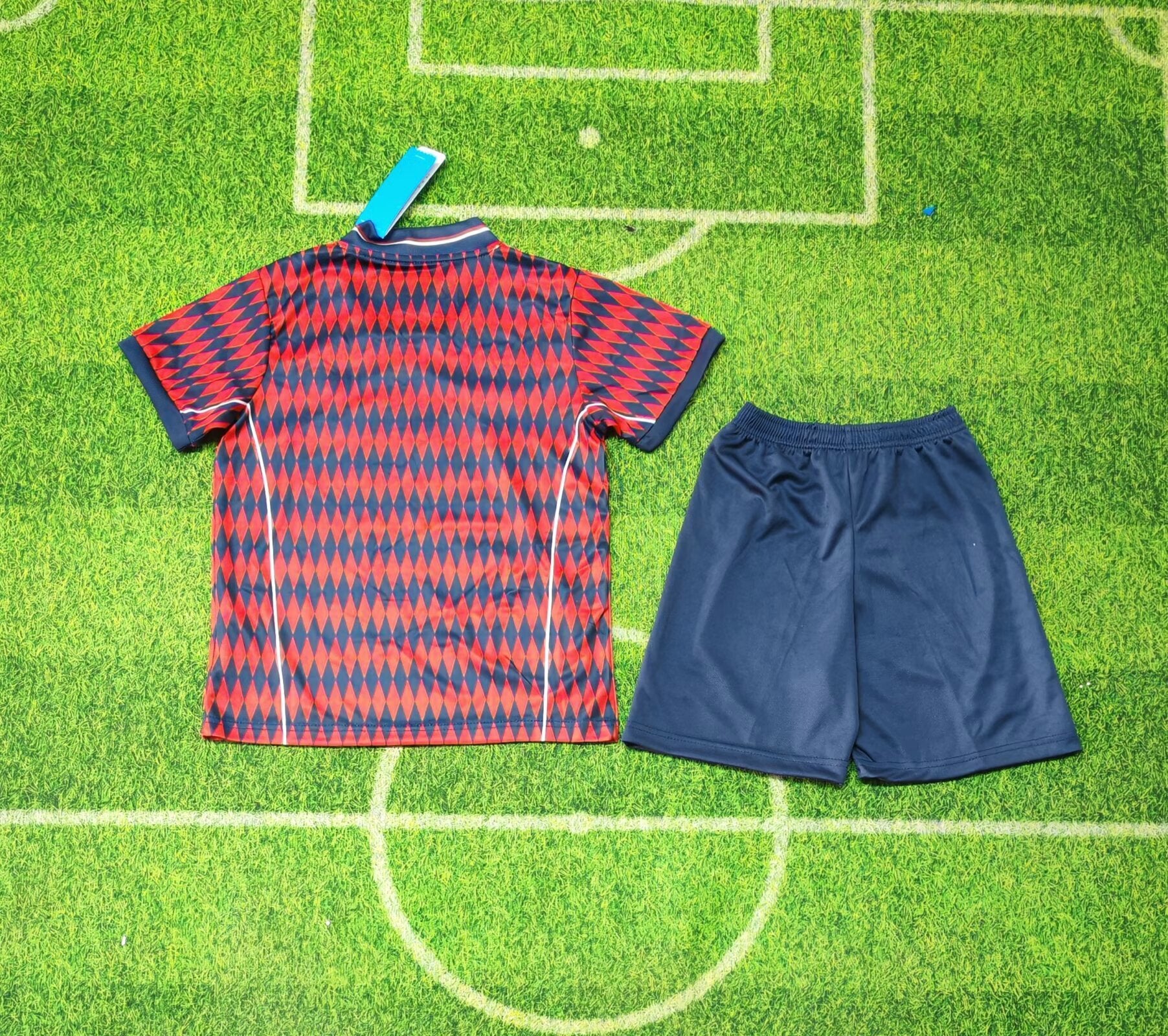 Bayern Munich Retro Kit 2025/2026 Kids – Red/Navy Classic Football Set