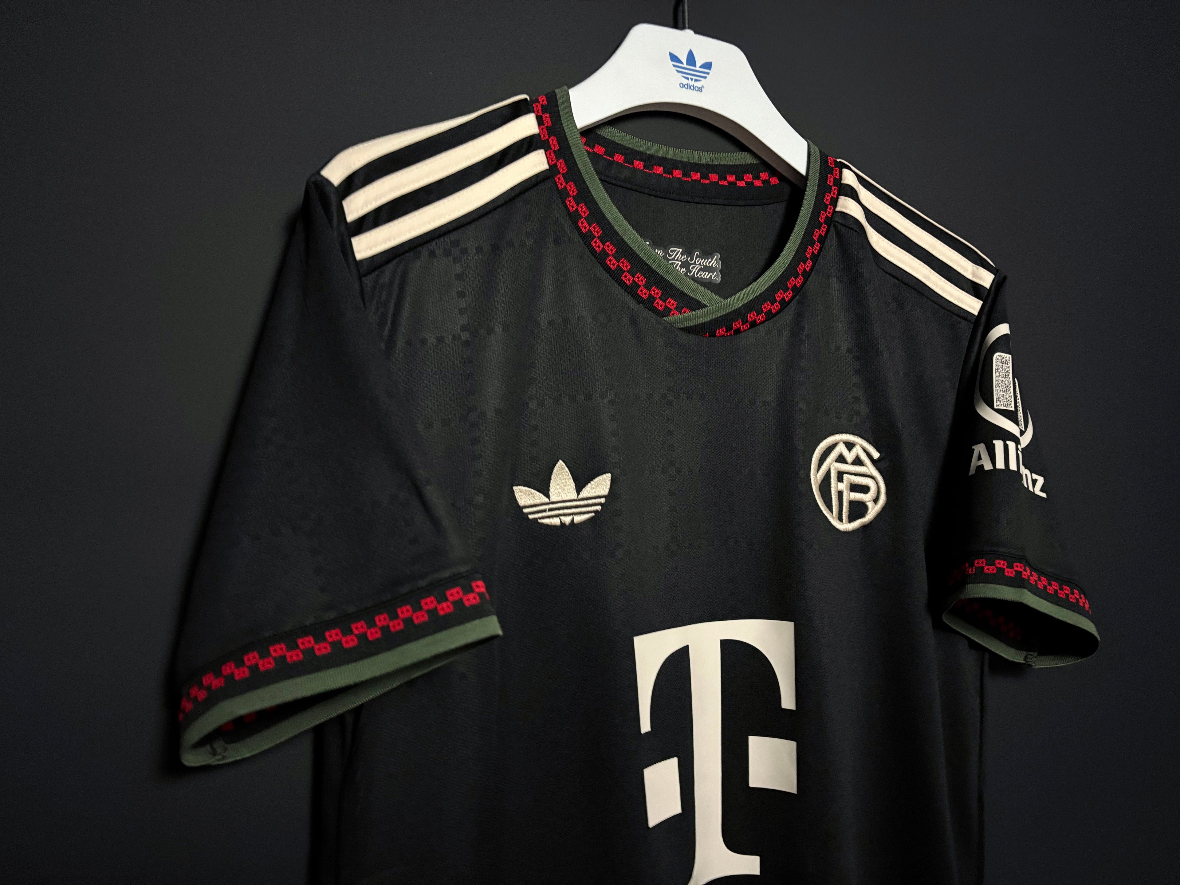 Bayern Münchens tredjetröja