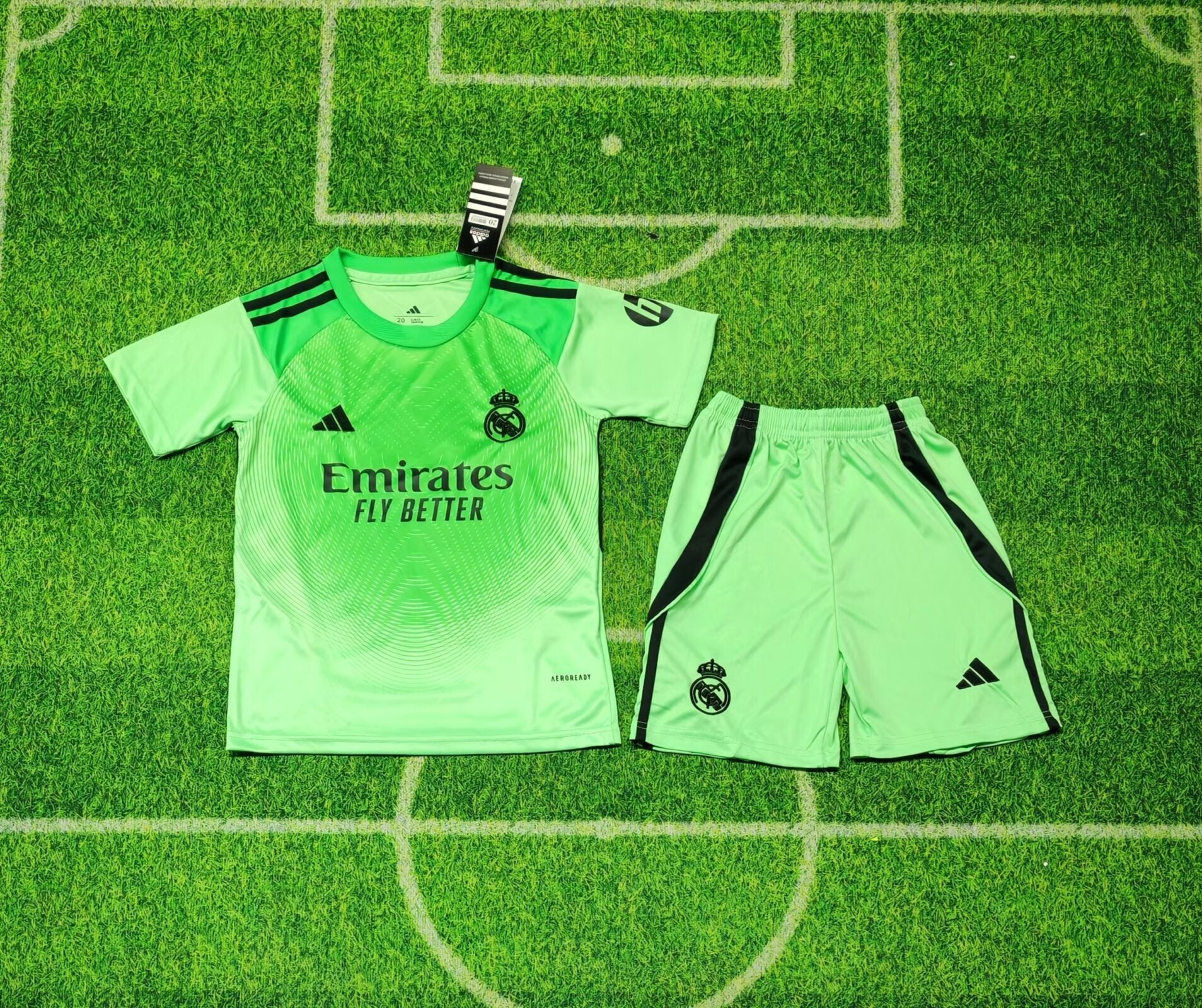 Real Madrid 25/26 Goalkeeper Kids Kit – Green