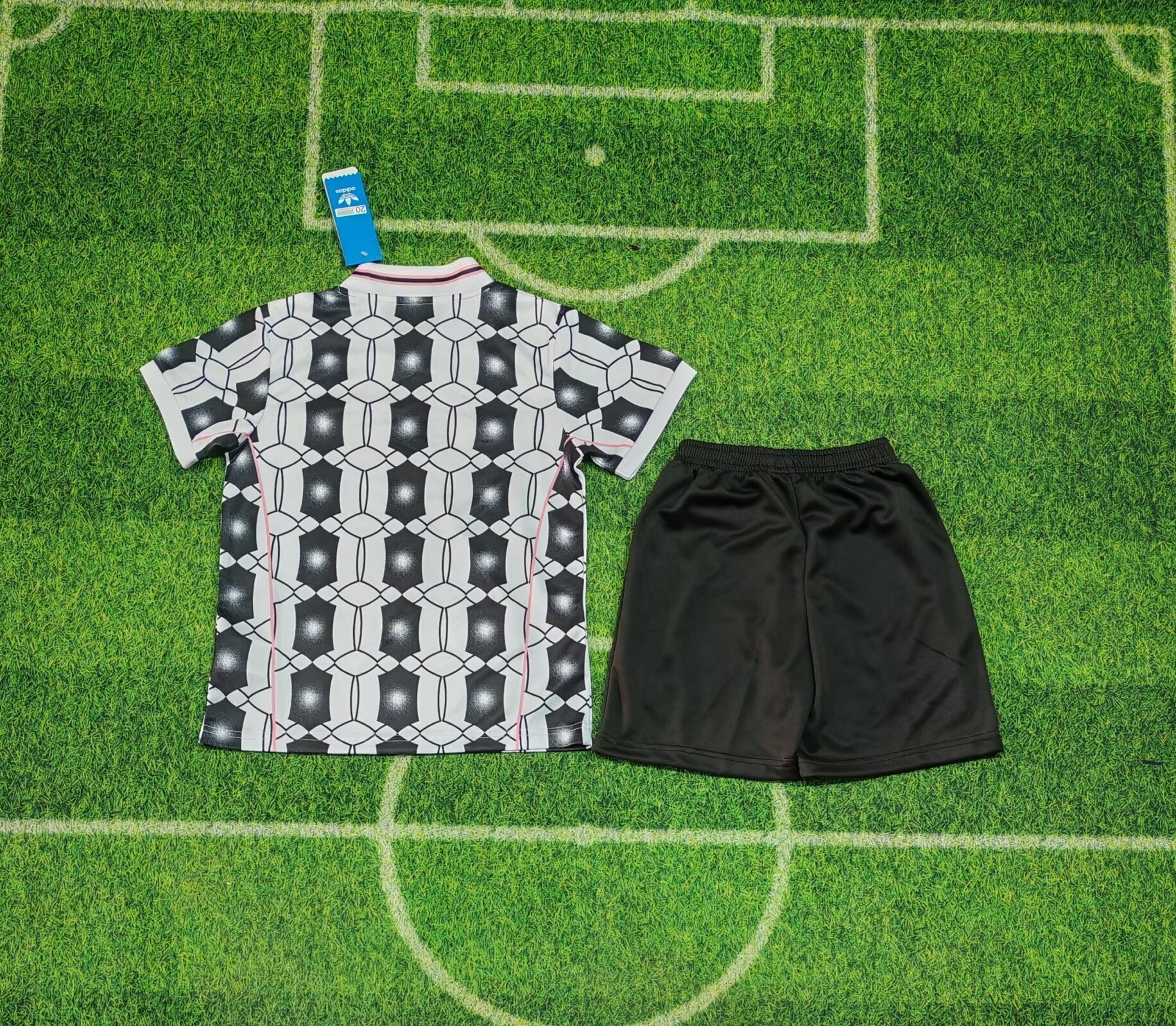 Juventus LFSTLR Shirt 2025/26 Kit Set Kids