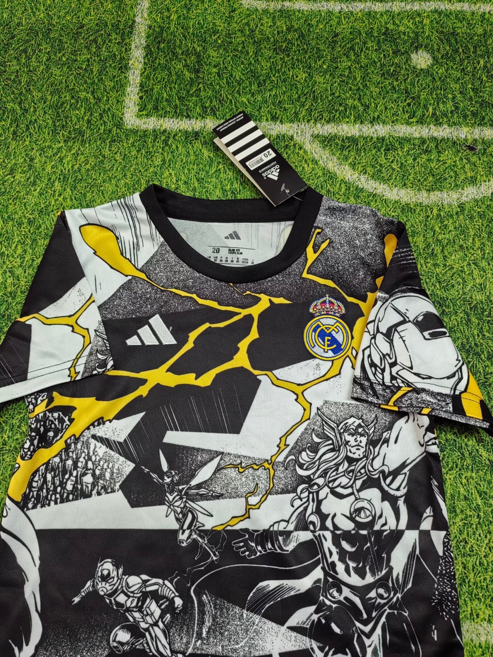 Real Madrid 25/26 Pre-Match Shirt Kids – Avengers Edition