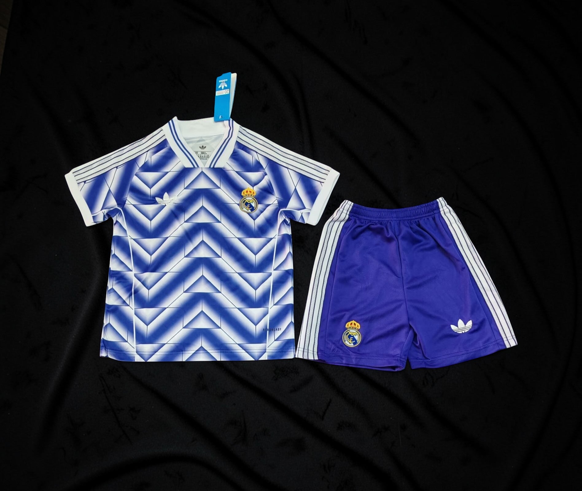 Real Madrid 25/26 Special Kit Kids – adidas Originals Edition